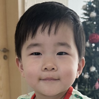 샘플 주인공 시우의 사진